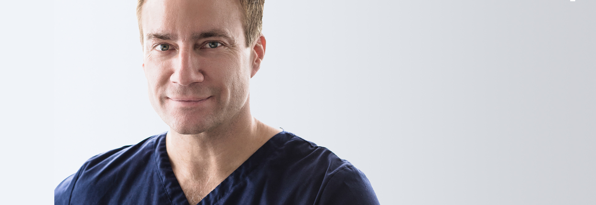 Dr. Andreas Knapp ist Facharzt für Plastische und Ästhetische Chirurgie 