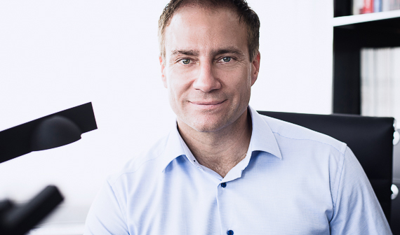 plastischer und ästhetischer Chirurg Dr. Knapp München
